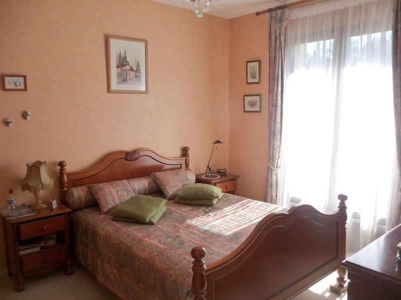 Maison plain pied 113m² 3 chambres garage 775m² de terrain Cestas Réjouit